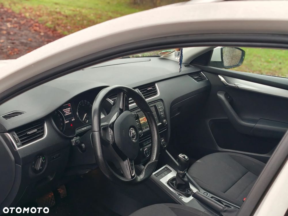 Skoda Octavia 2.0 TDI 4x4 Edition DSG - 6