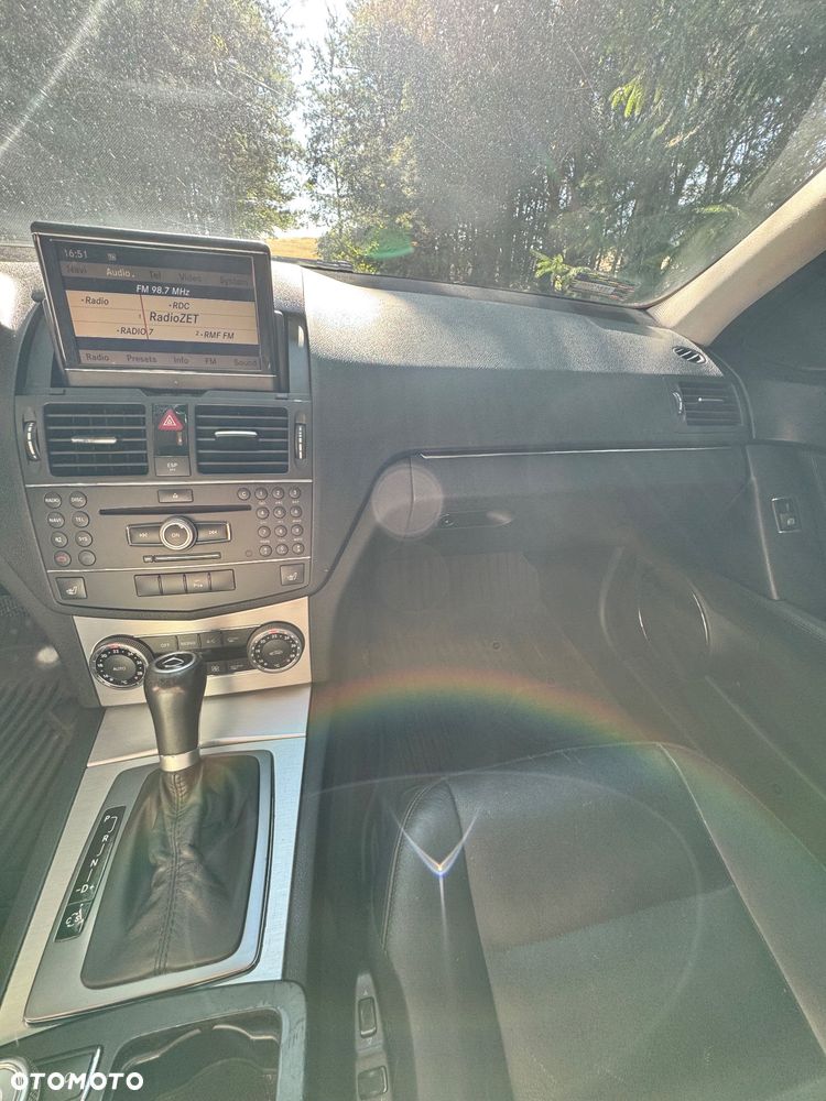 Mercedes-Benz Klasa C 220 CDI DPF Automatik Avantgarde - 14