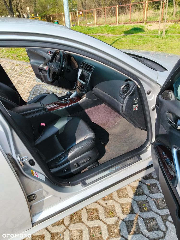 Lexus IS 250 Prestige - 18