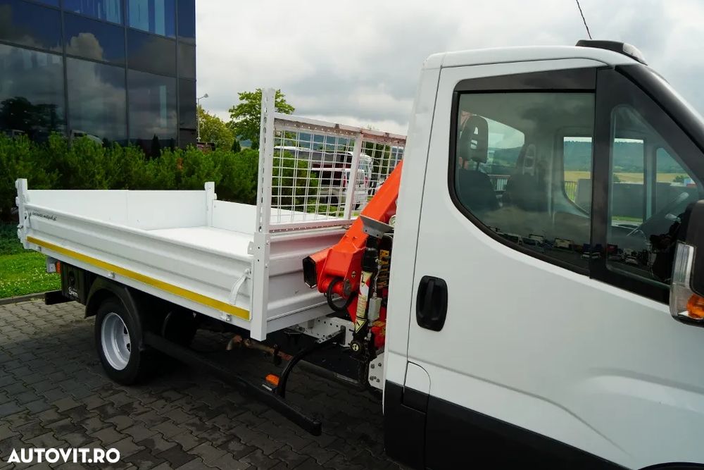 Renault DAILY 35-150 / BASCULATOR + MACARA AUTOCAR FASSI F32A / CAPACITATE DE RIDICARE MAXIMĂ 995 KG / RAZĂ DE ATINGERE 5,5 M / IMPORTAT - 23