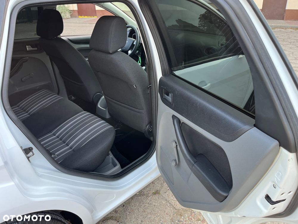 Ford Focus - 31