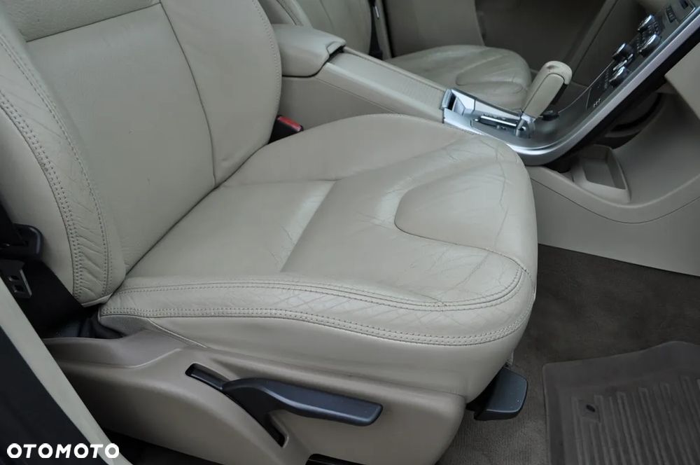 Volvo XC 60 - 22