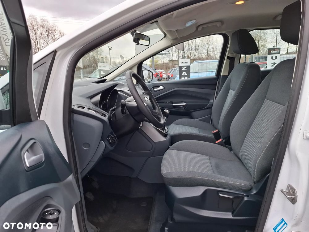 Ford C-MAX - 11