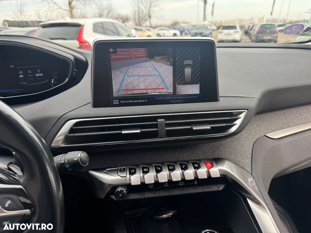 Peugeot 3008 PureTech 130 Stop & Start GPF EAT8 Active Pack - 12