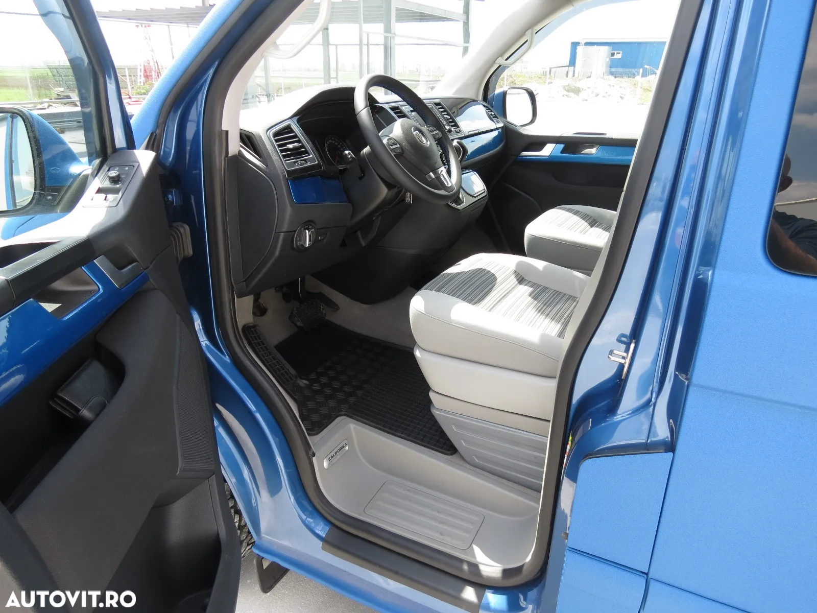 Volkswagen California - 15