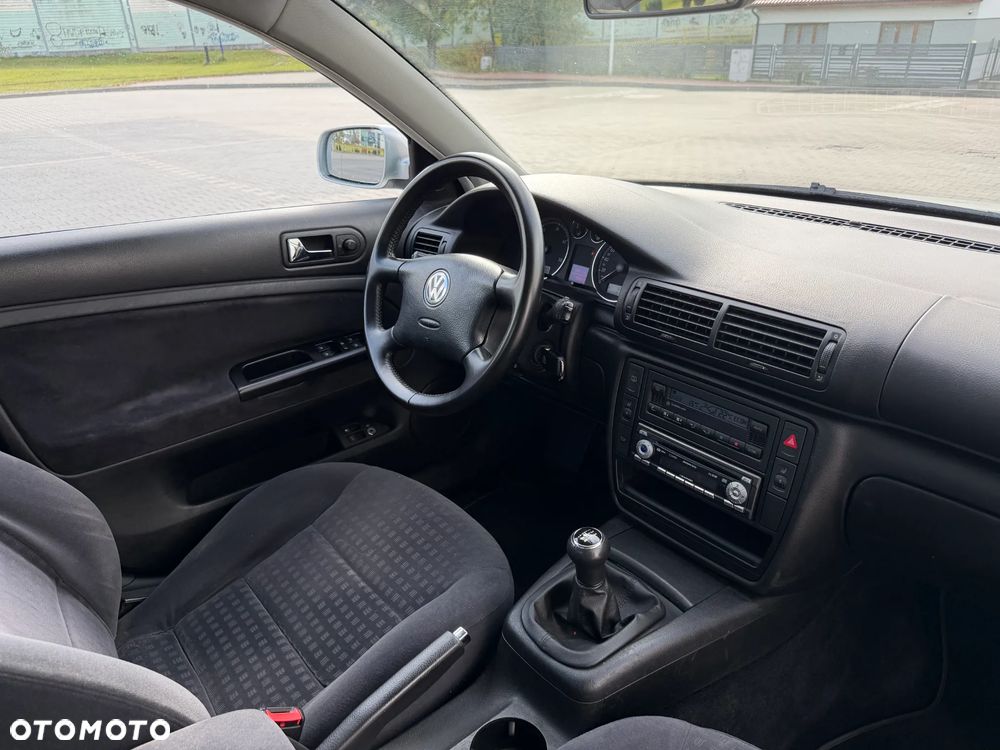 Volkswagen Passat 1.9 TDI - 21