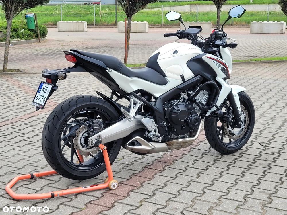 Honda CB - 8