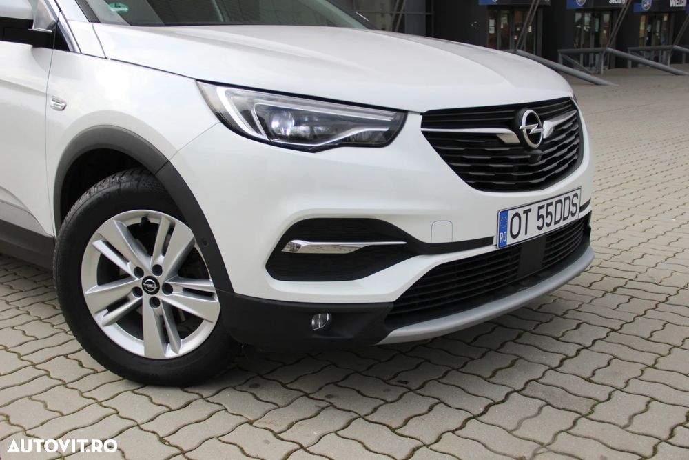 Opel Grandland X 1.2 Turbo START/STOP Elegance - 9