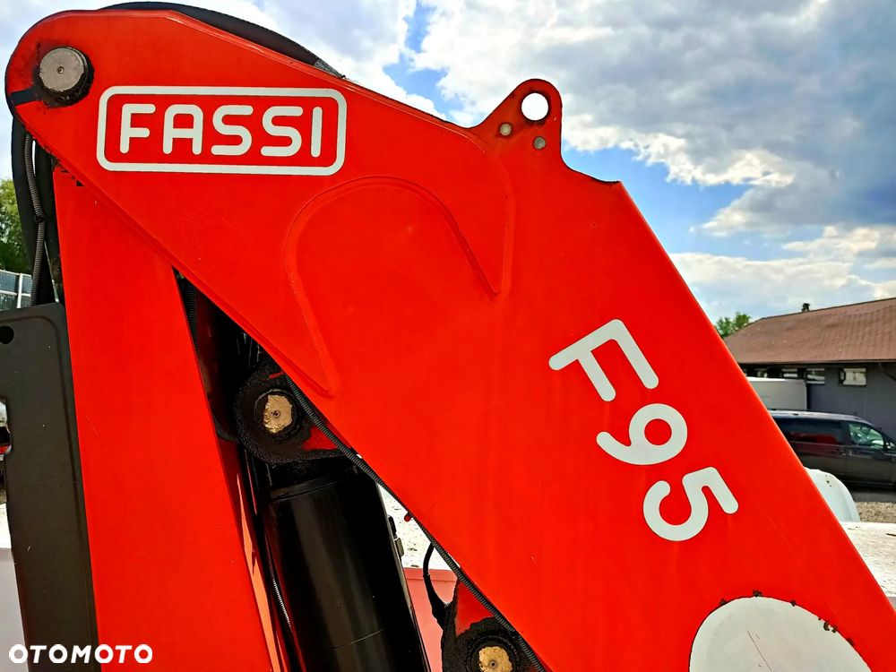 Mercedes-Benz Atego 1318N Wywrotka Żuraw Dżwig HDS Fassi F95 - 27