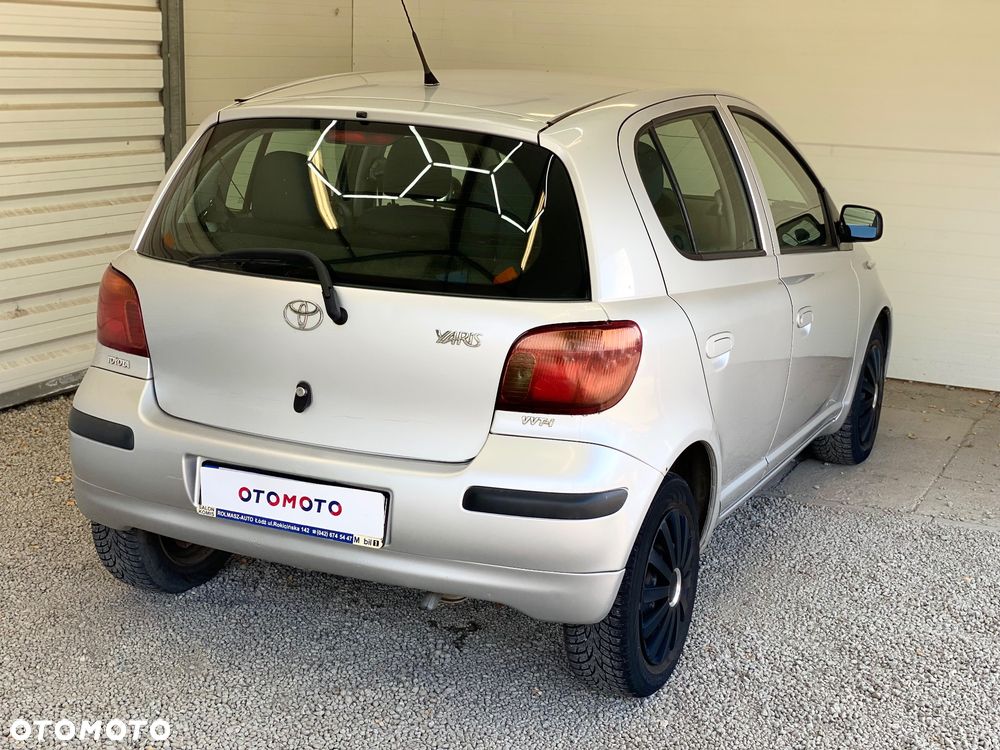 Toyota Yaris 1.0 Luna - 29