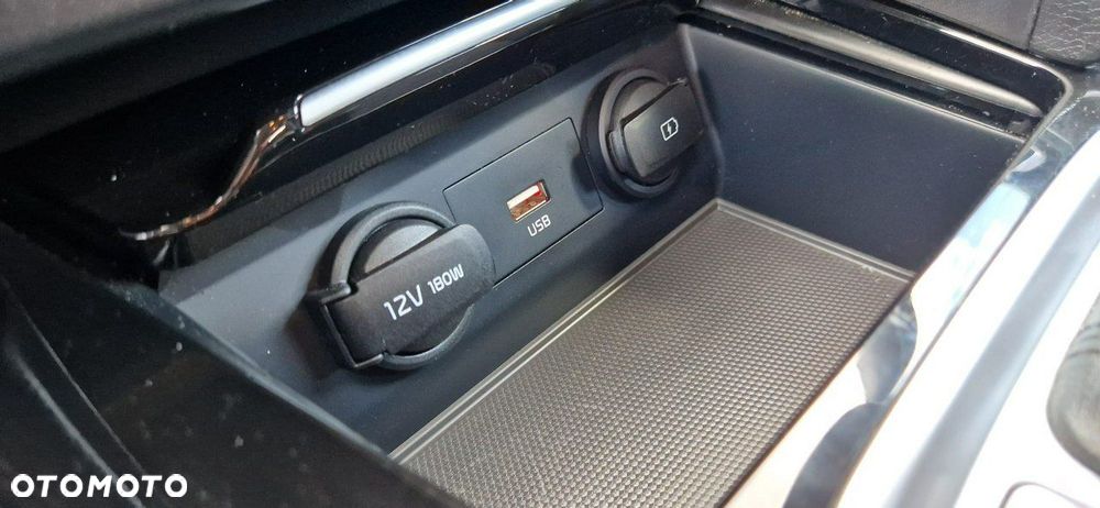Kia XCeed - 23