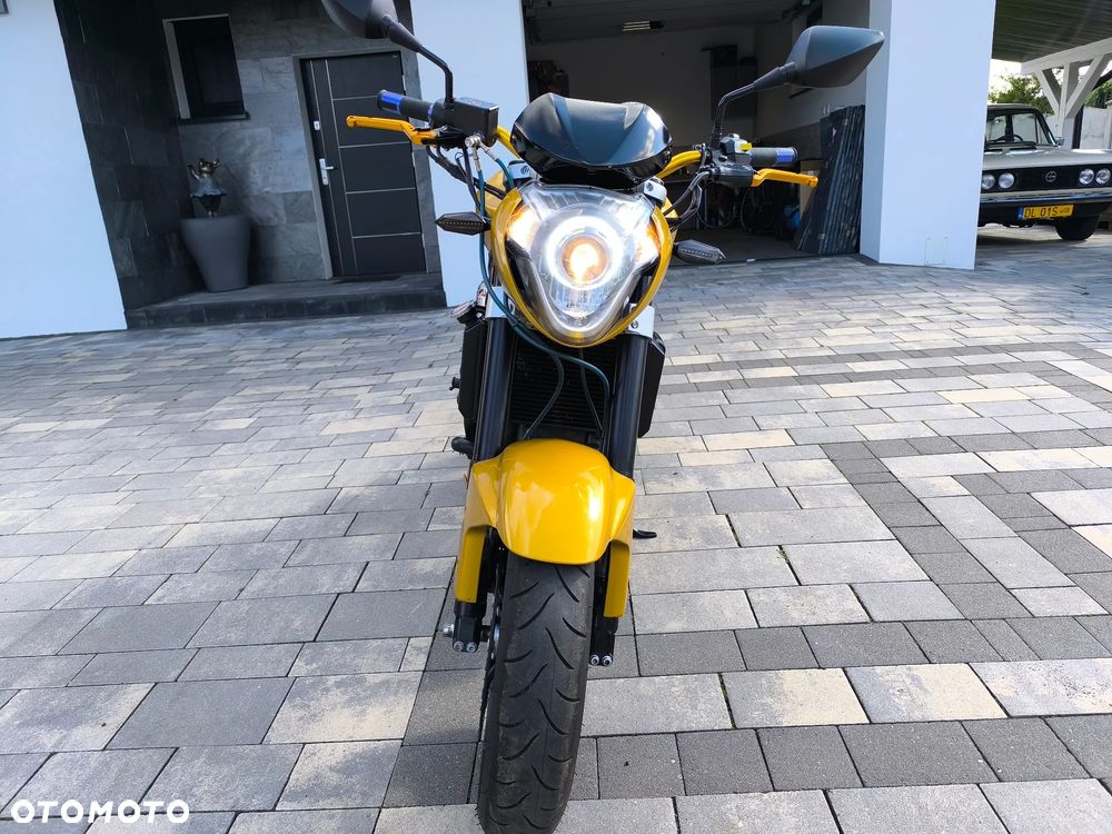 Hyosung GT Comet - 2