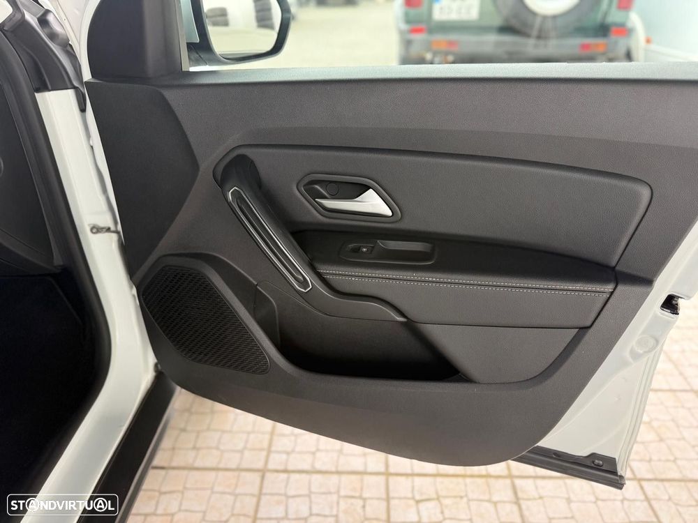 Dacia Duster 1.5 Blue dCi Prestige 4WD - 28