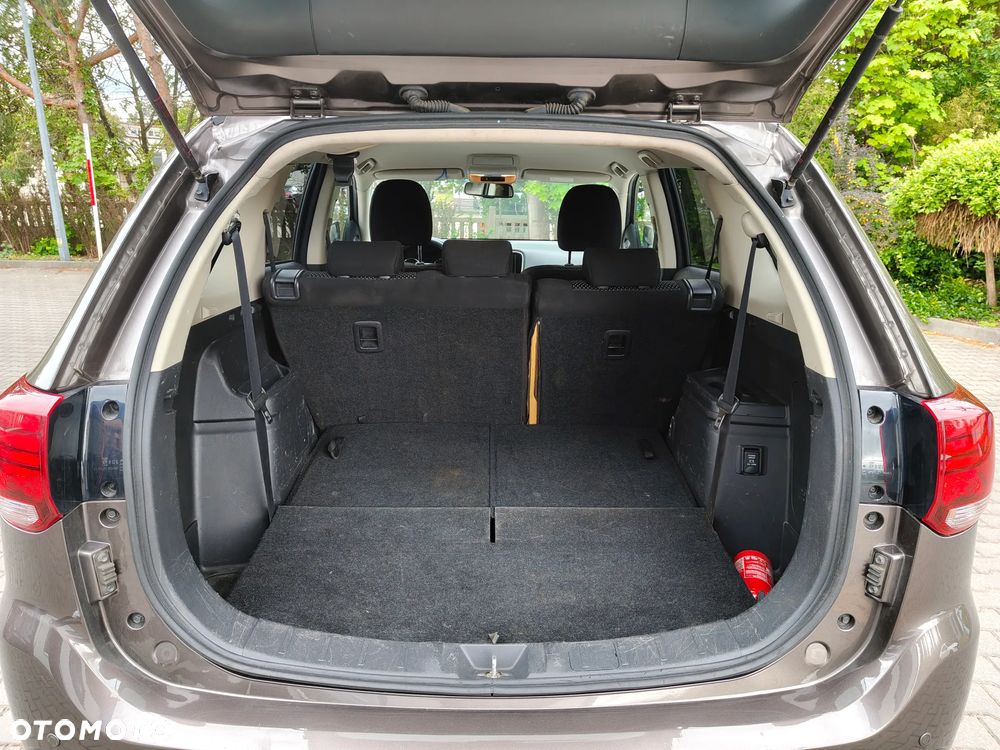Mitsubishi Outlander 2.0 Intense + SDA 4WD CVT - 8