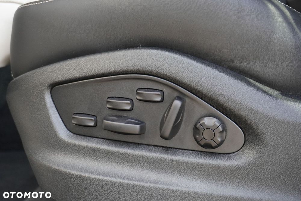 Porsche Cayenne GTS - 12