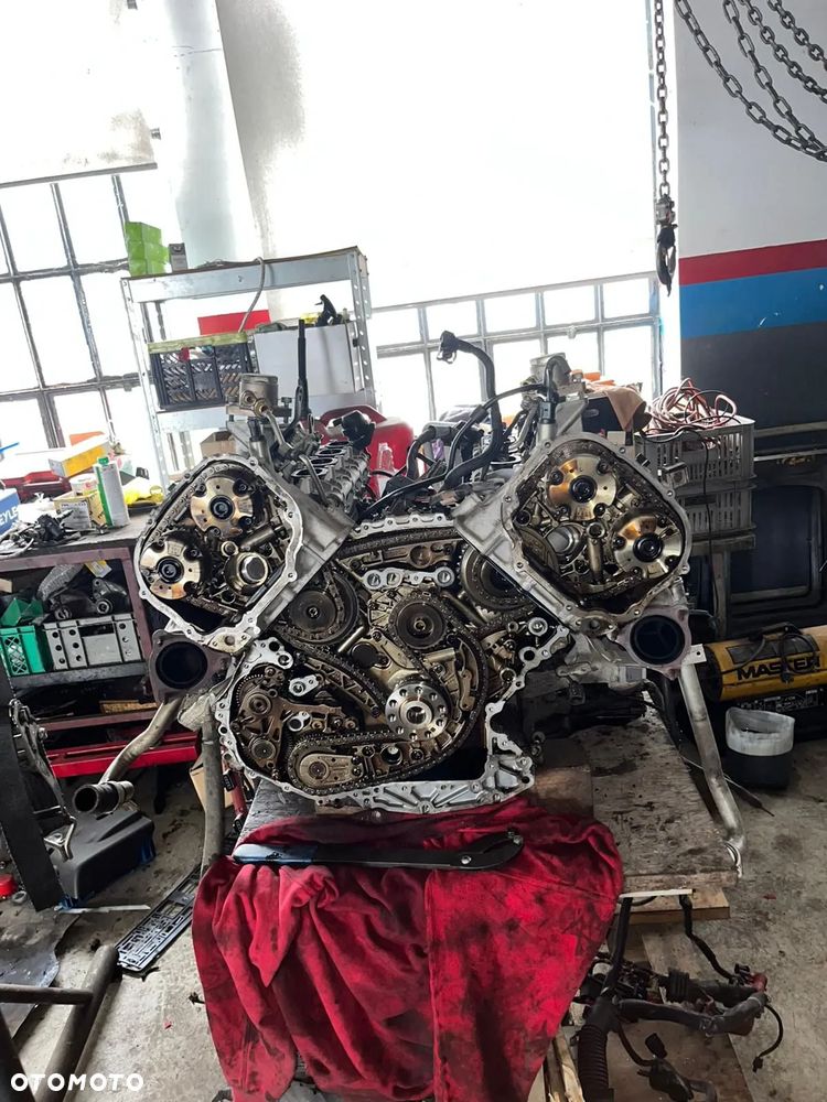 Audi A8 4.2 FSI L Quattro - 8