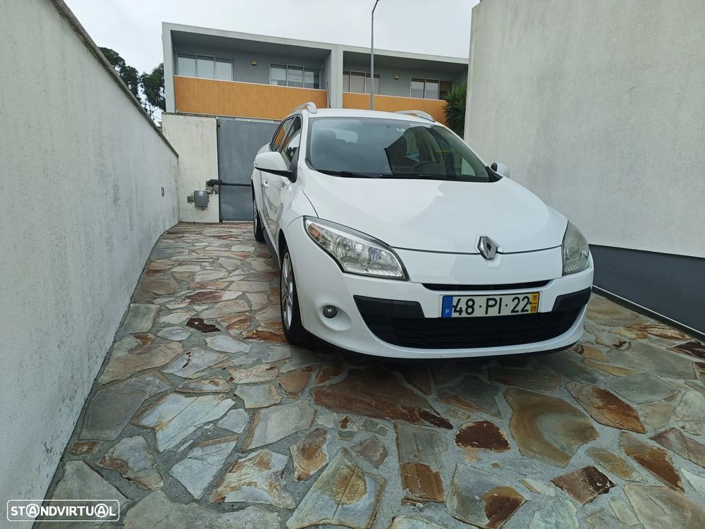 Renault Mégane Sport Tourer dCi 110 FAP Dynamique - 3