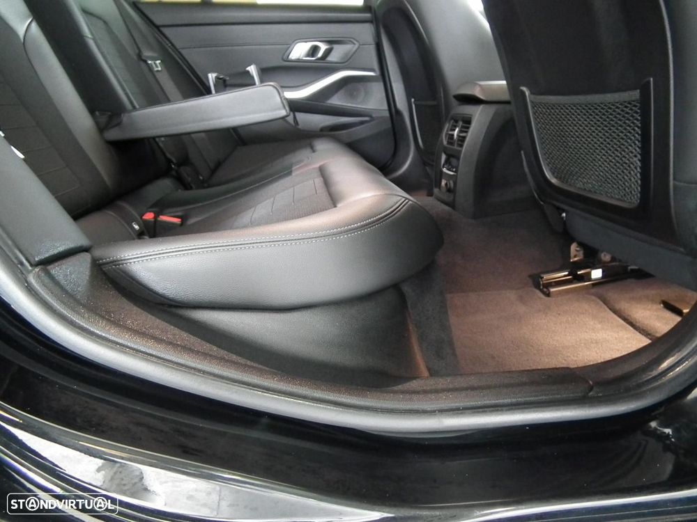 BMW 320 d Line Sport Auto - 16