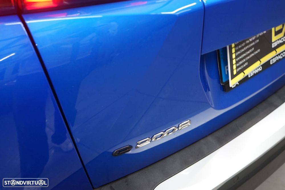 Peugeot e-2008 50 kWh Allure - 17