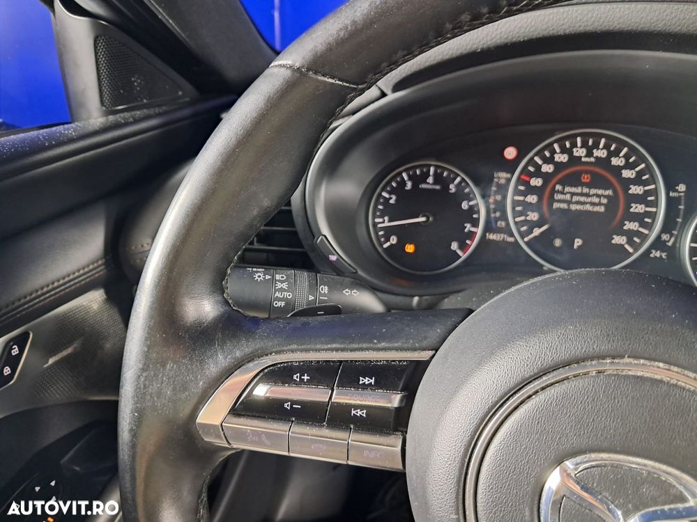 Mazda 3 - 15