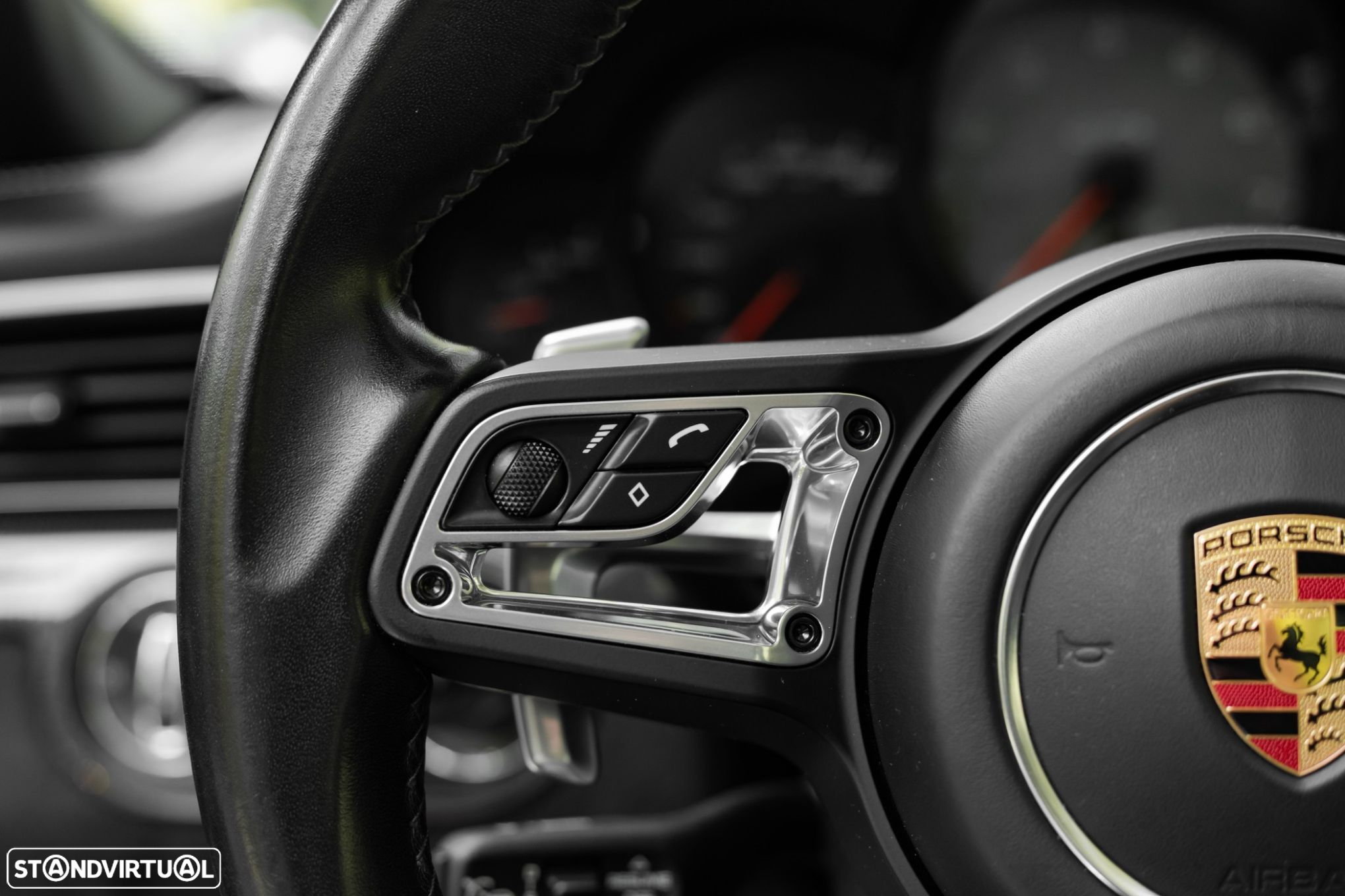 Porsche 911 (991) Targa 4 GTS PDK - 18