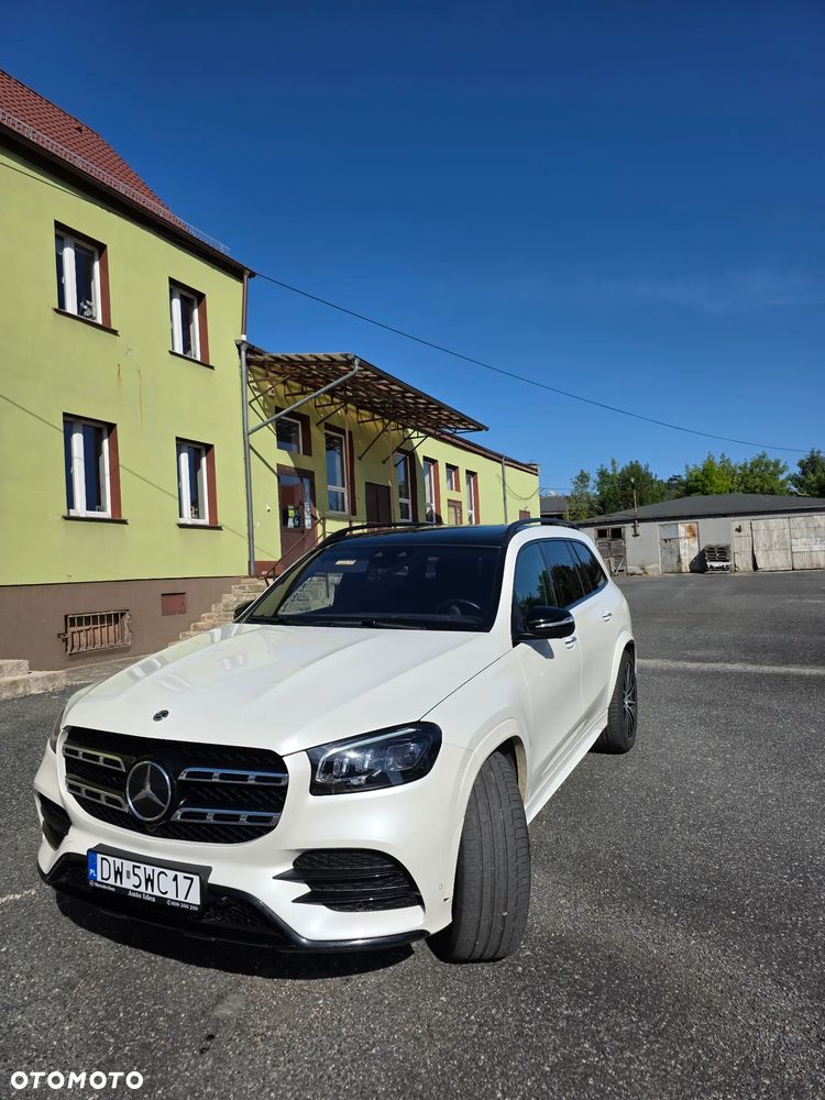 Mercedes-Benz GLS - 2