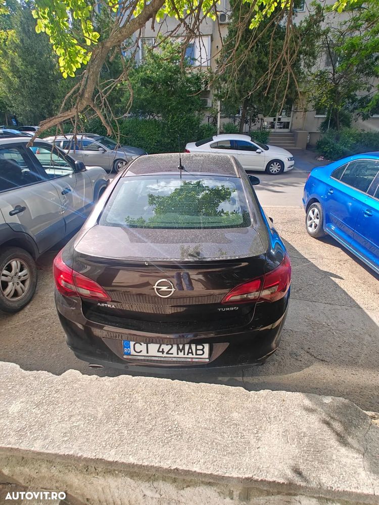 Opel Astra - 1