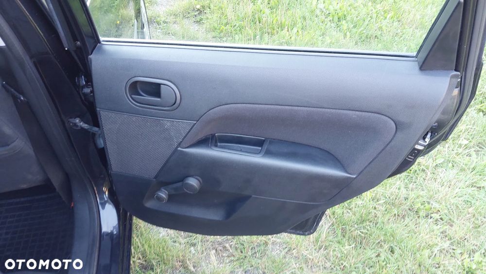 Ford Fiesta 1.3 Black Magic - 12