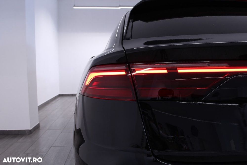 Audi Q8 55 TFSIe quattro tiptronic - 8