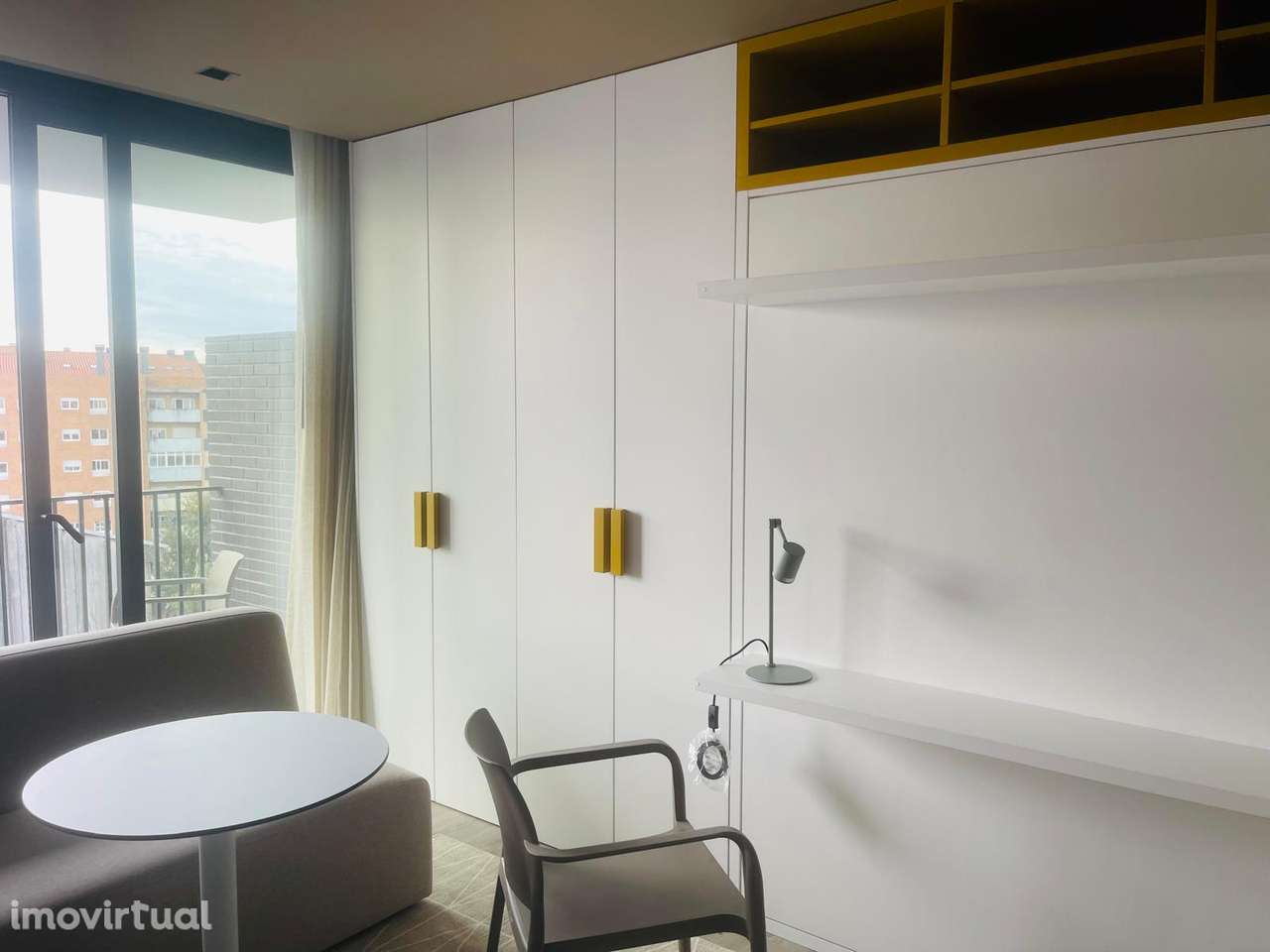 Excelente T0 totalmente equipado e mobilado - Grande imagem: 3/18