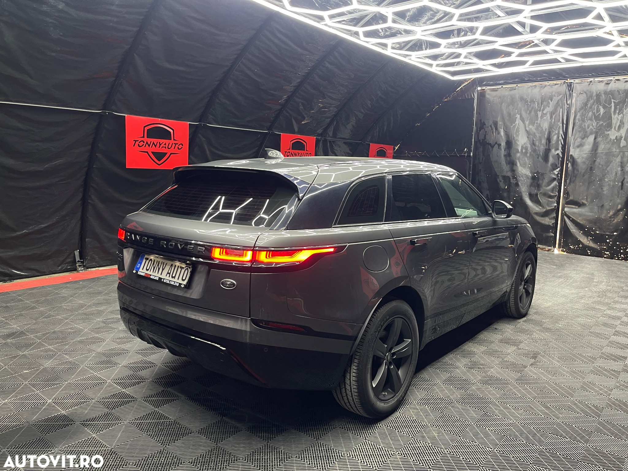 Land Rover Range Rover Velar 2.0 R-Dynamic S - 4