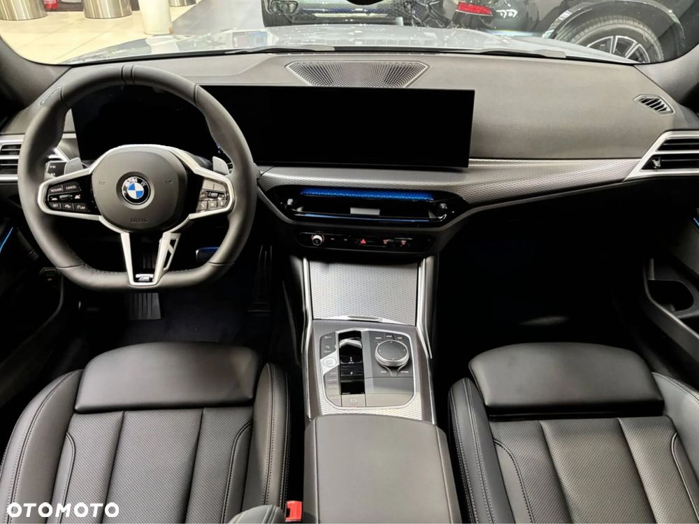 BMW Seria 3 320i xDrive M Sport - 10