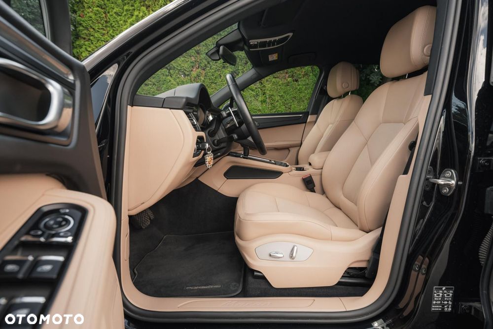 Porsche Macan Standard - 15