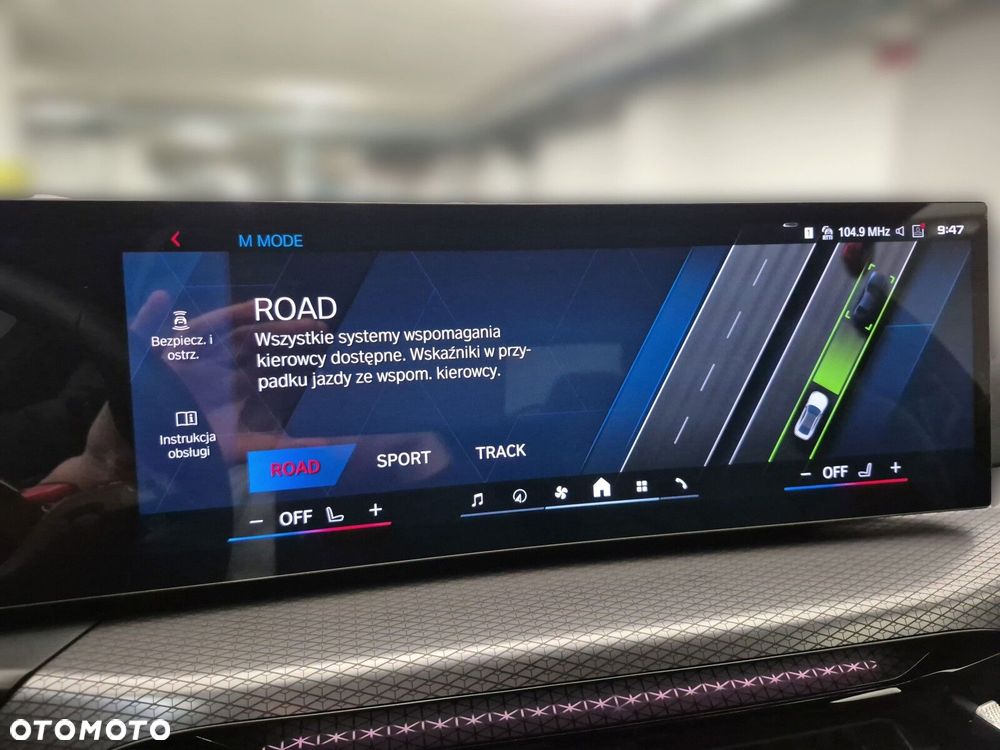 BMW M4 Competition M xDrive - 28