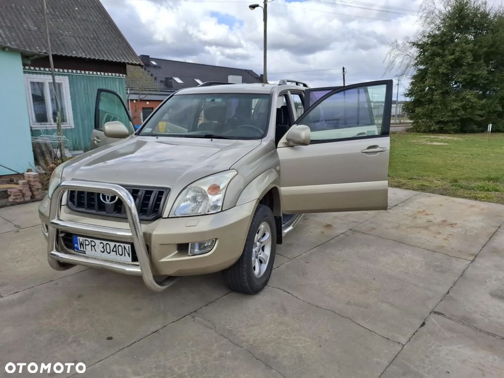 Toyota Land Cruiser - 21