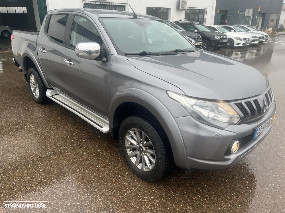 Mitsubishi L200 2.4 DI-D CD Instyle Strakar 4WD - 8