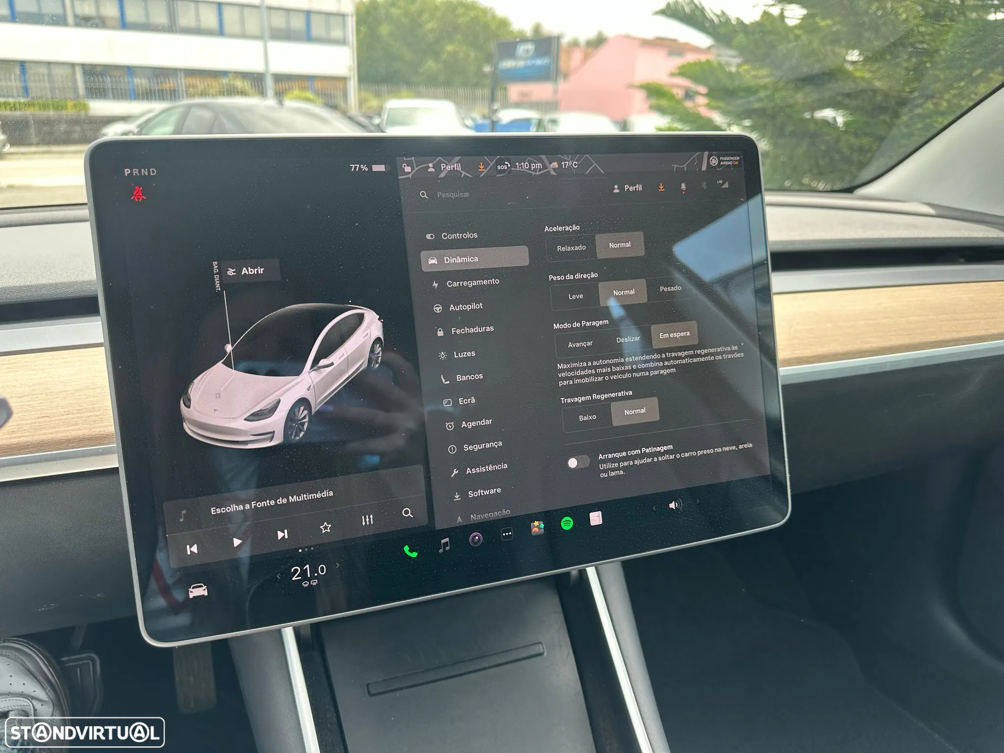 Tesla Model 3 Standard Range Plus RWD - 32