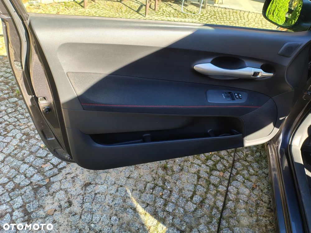Toyota Auris - 6