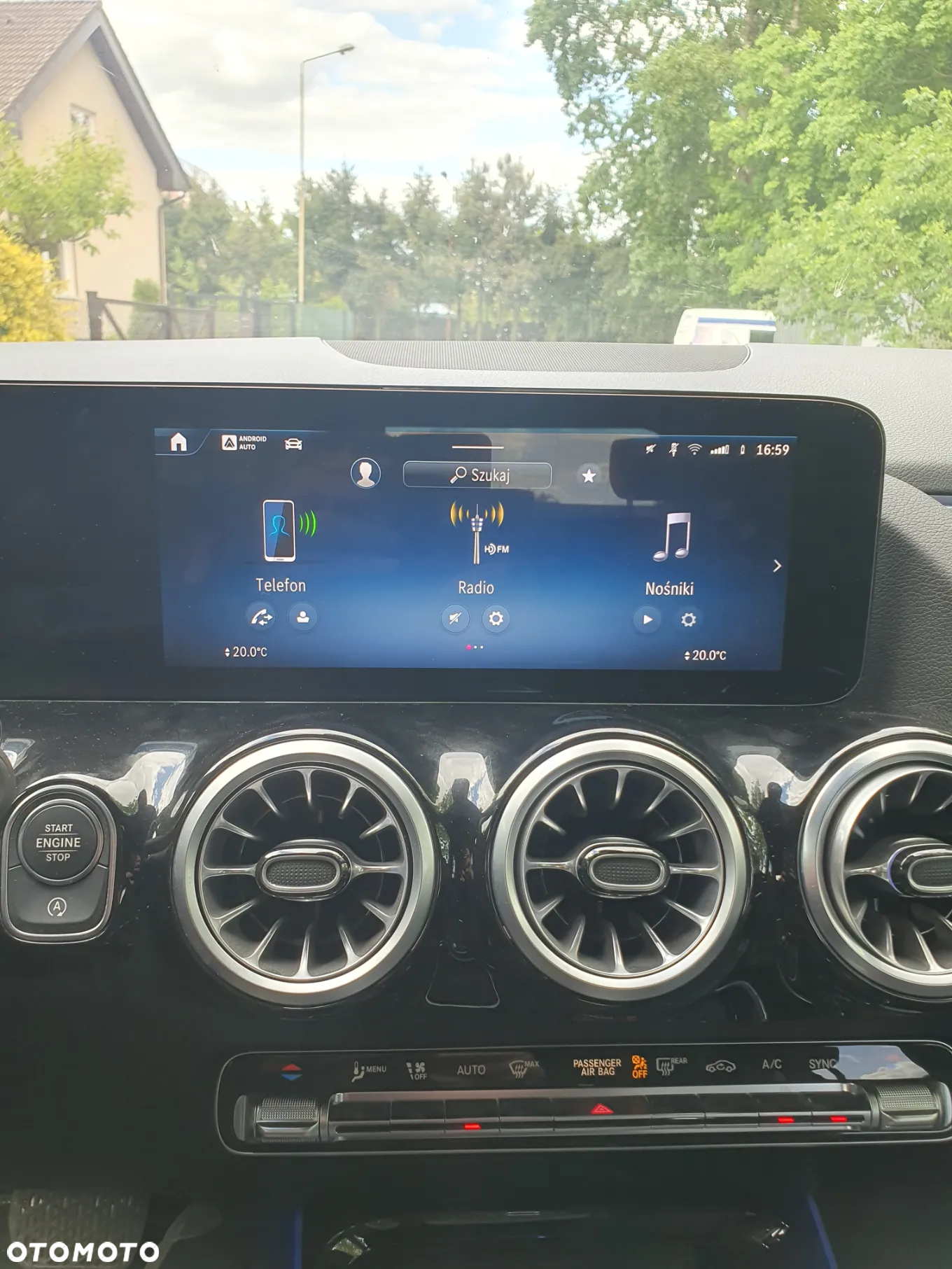 Mercedes-Benz GLA 250 - 16