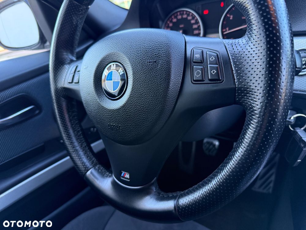 BMW Seria 3 318i - 17