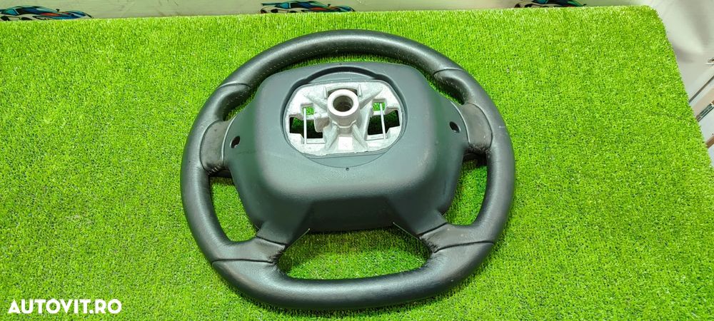 VOLAN PIELE CU COMENZI CITROEN C4 PICASSO II / GRAND PICASSO II 2013–2018 / COD OEM 96777865ZD (4C2) - 2