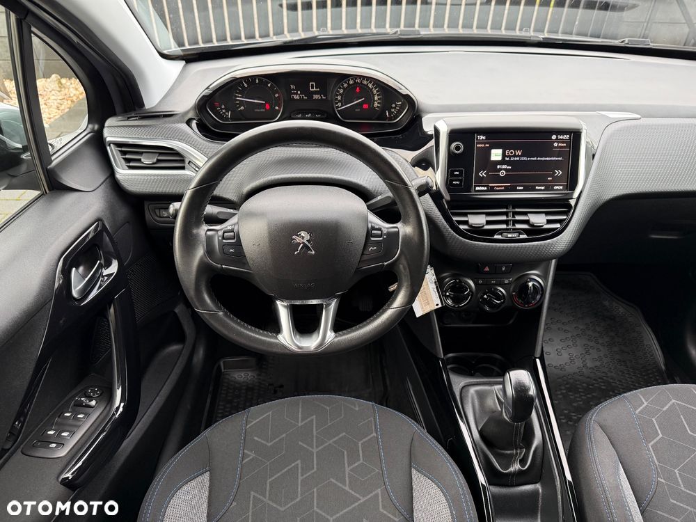 Peugeot 2008 BlueHDi 100 STOP & START Signature - 18