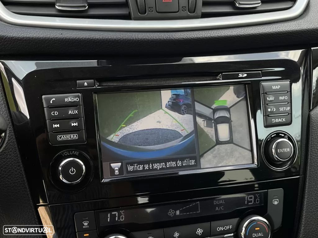 Nissan Qashqai 1.5 dCi N-Connecta - 15