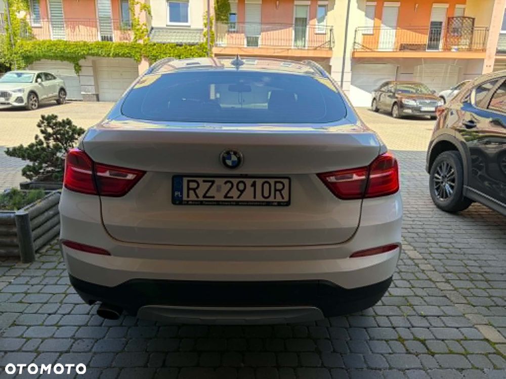 BMW X4 xDrive20i xLine - 14