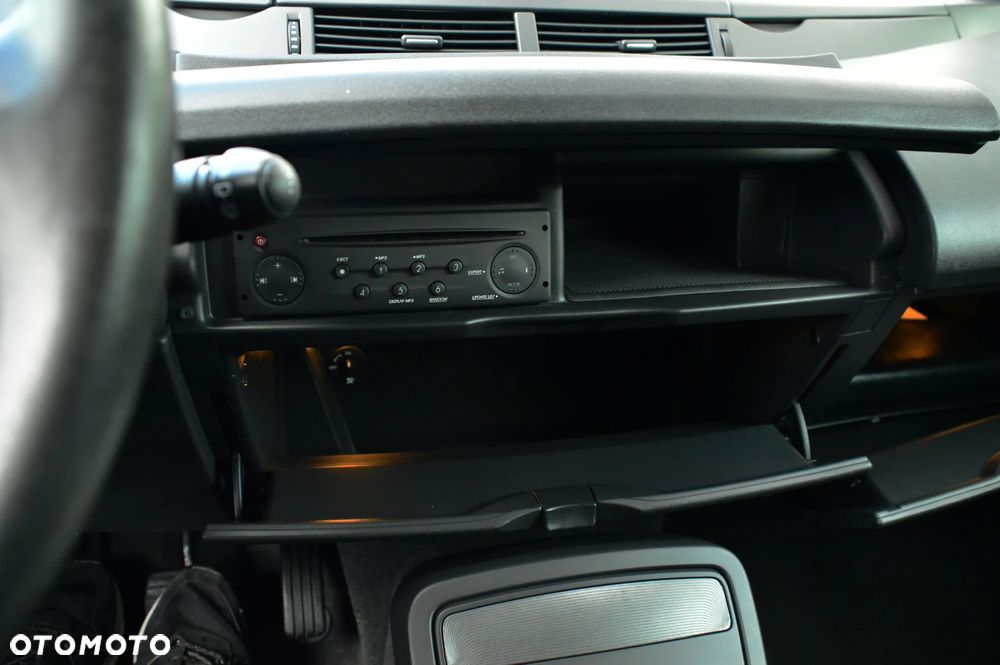 Renault Espace 2.0 Initiale - 29