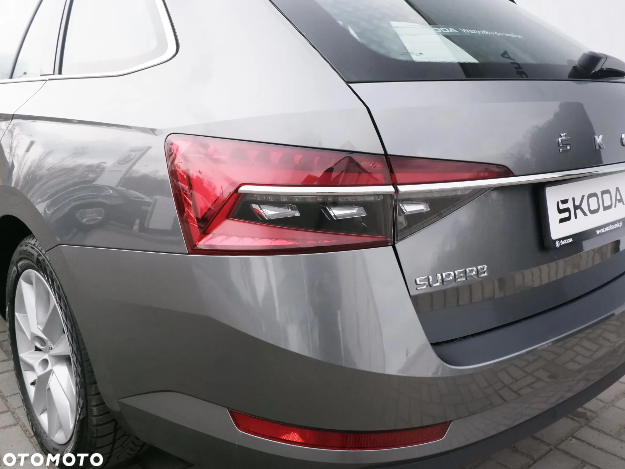 Skoda Superb 2.0 TSI Ambition DSG - 11