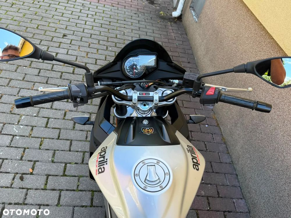 Aprilia Tuono - 15