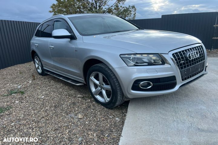 Haion cu luneta Audi Q5 8R [2008 - 2012] - 2