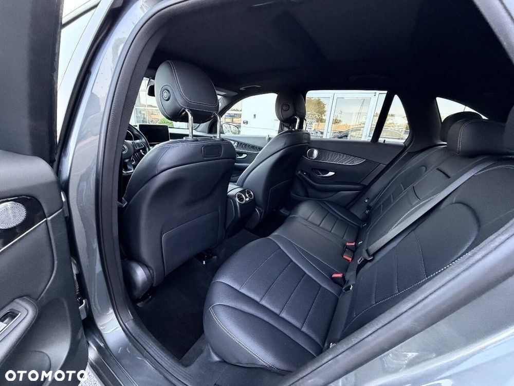 Mercedes-Benz GLC 300 4Matic 9G-TRONIC - 12