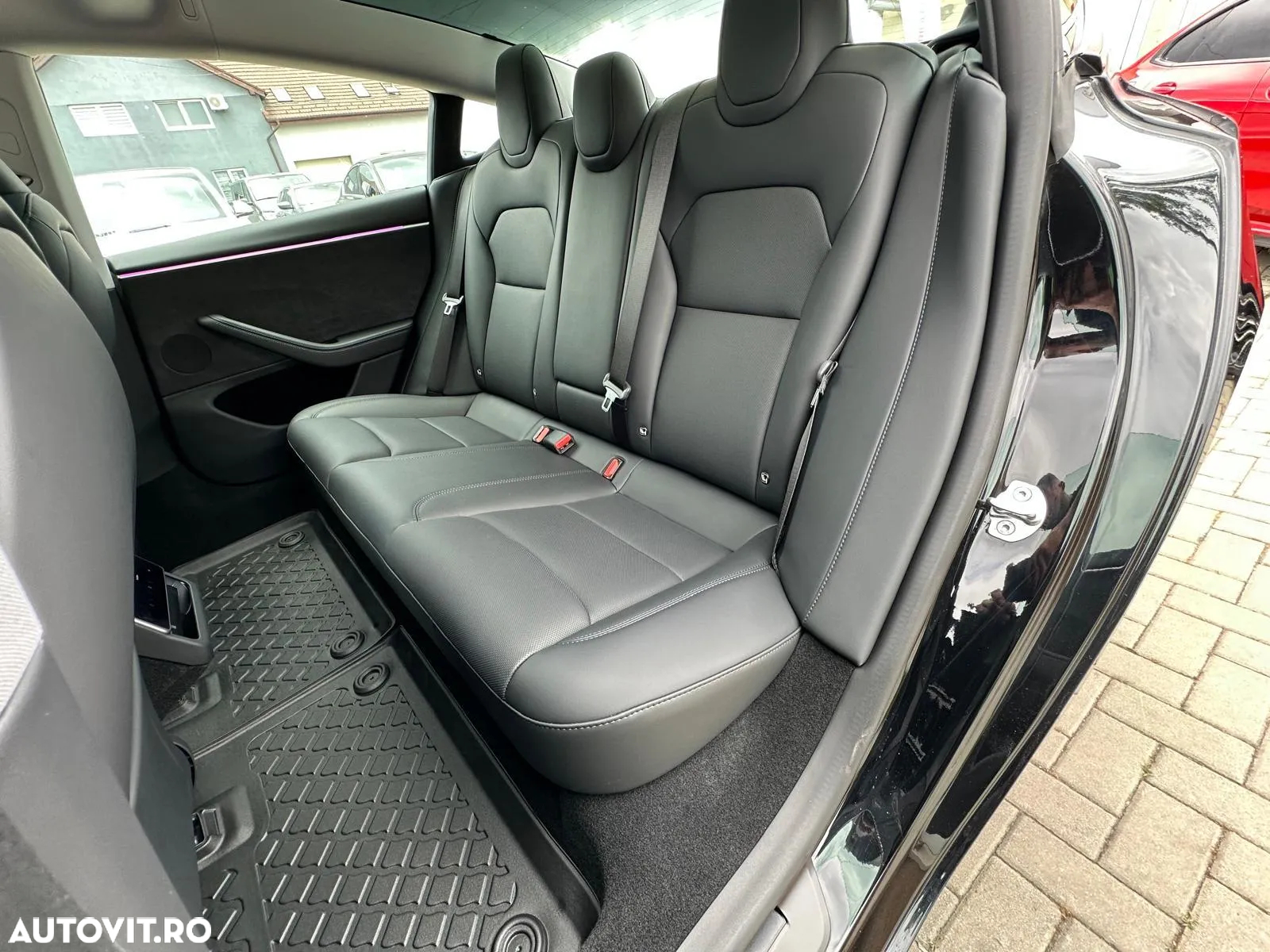 Tesla Model 3 Langstreckenbatterie Allradantrieb Dual Motor - 33